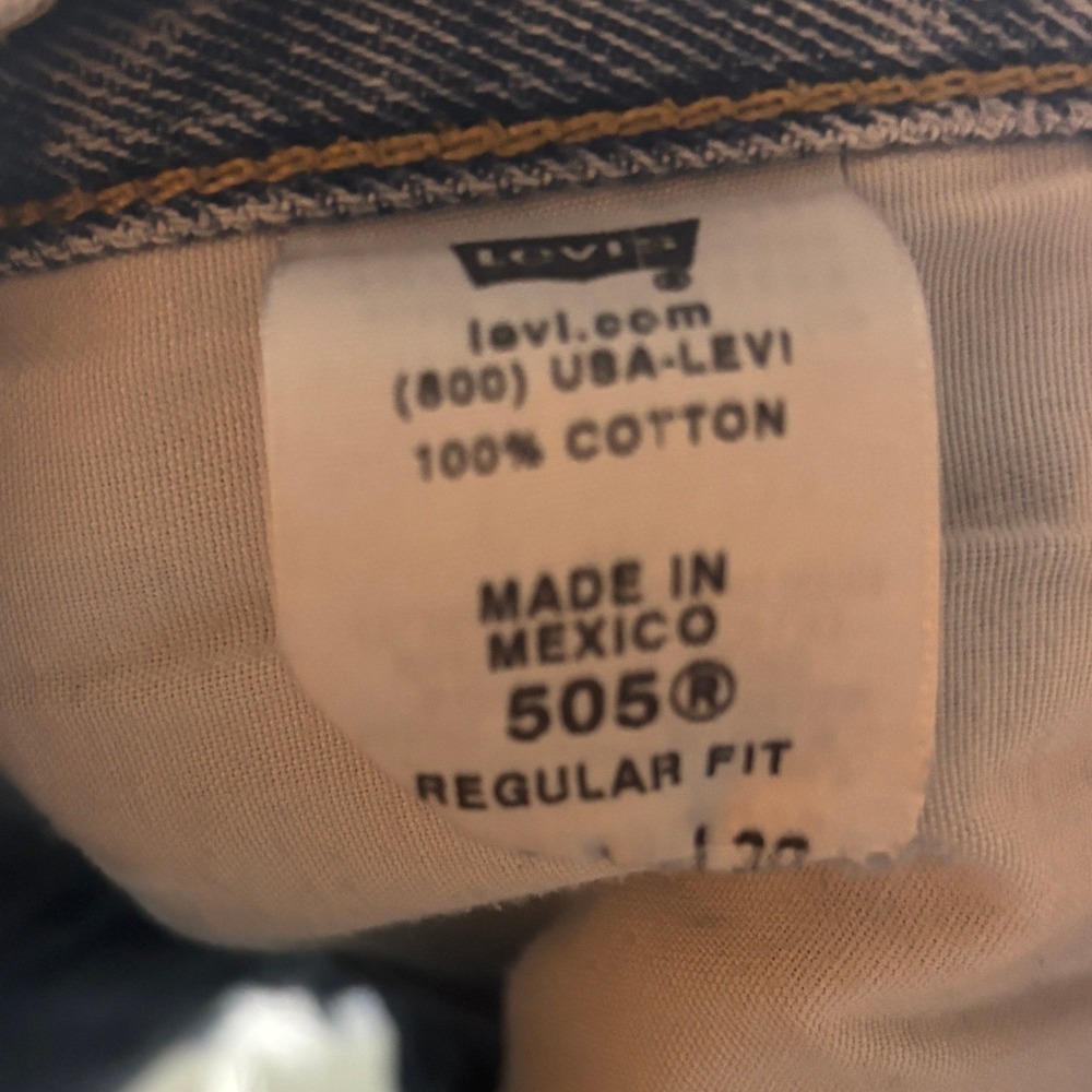 Vintage Levis 505 Cut Off Shorts Mens 34 High Waisted Cheeky Cutoff Daisy Dukes - Picture 6 of 9